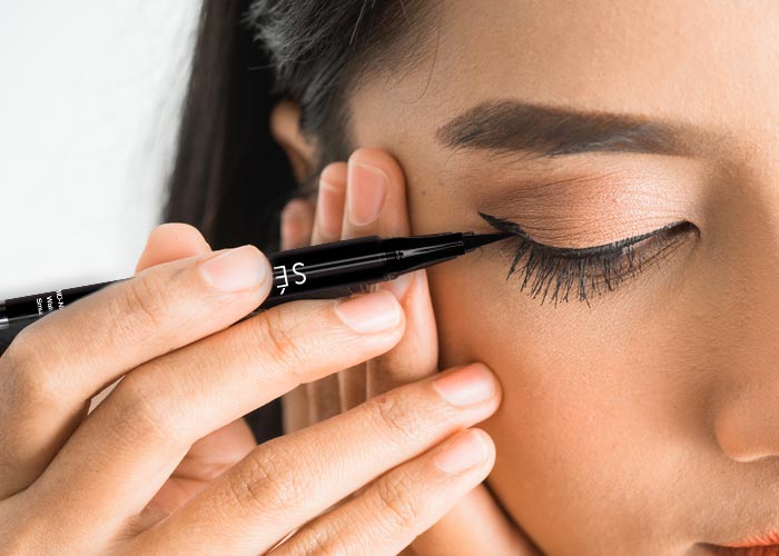 Top Eyeliner Secrets to Keep your Eye Make up on Point